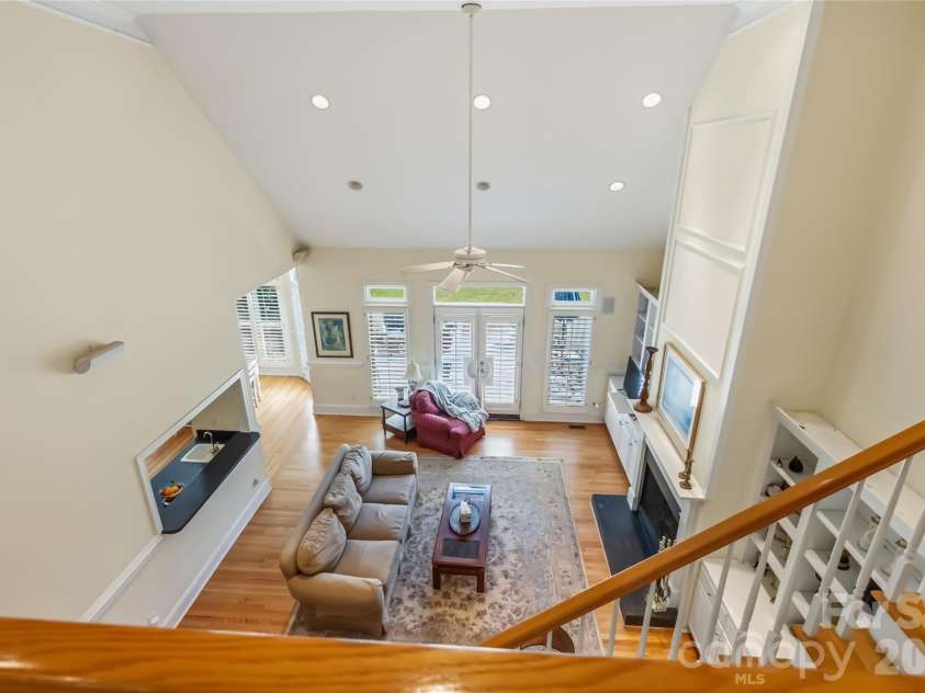 6208 Highview Road, Matthews, NC 28104.  MLS# CAR4363062, YatesRealty ID 14093. Large loft area overlooking the living area