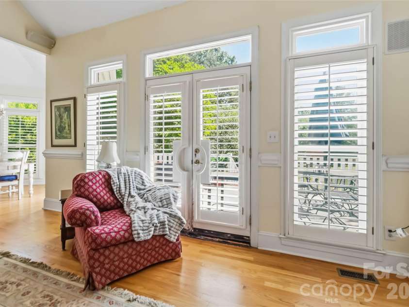 6208 Highview Road, Matthews, NC 28104.  MLS# CAR4363062, YatesRealty ID 14093. Opens to the raised back patio