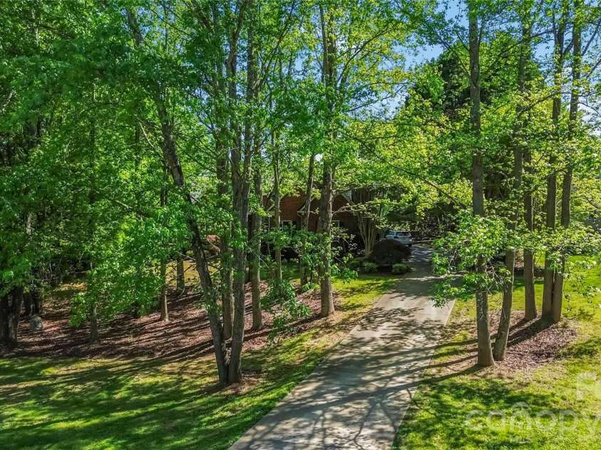 6208 Highview Road, Matthews, NC 28104.  MLS# CAR4363062, YatesRealty ID 14093. Plenty of privacy!
