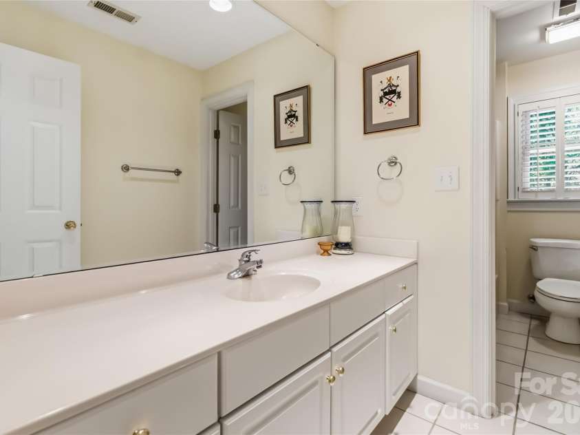 6208 Highview Road, Matthews, NC 28104.  MLS# CAR4363062, YatesRealty ID 14093. Secondary bathroom