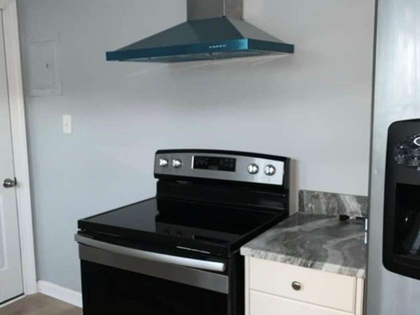 904 Stephens Street, Greensboro, NC 27406.  MLS# CAR4371055, YatesRealty ID 14094. 