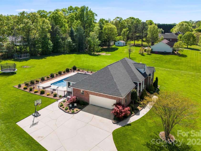 3003 Eaker Drive, Cherryville, NC 28021.  MLS# CAR4248561, YatesRealty ID 14095. 