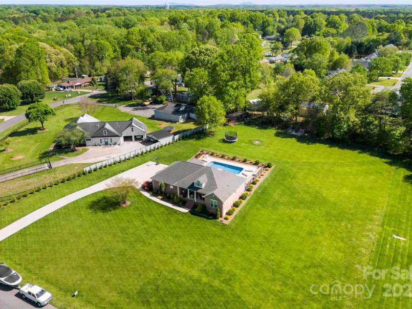 3003 Eaker Drive, Cherryville, NC 28021.  MLS# CAR4248561, YatesRealty ID 14095. 