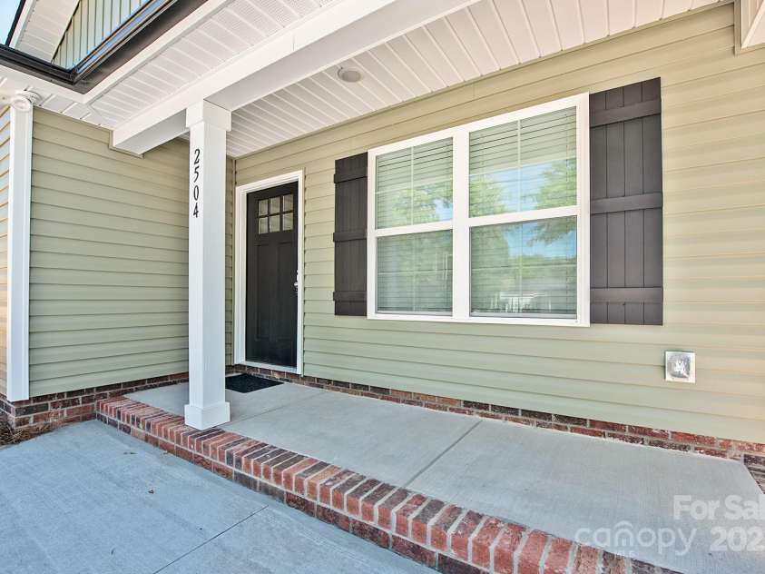 2502-2504 Glendale Avenue, Kannapolis, NC 28081.  MLS# CAR4252953, YatesRealty ID 14096. 