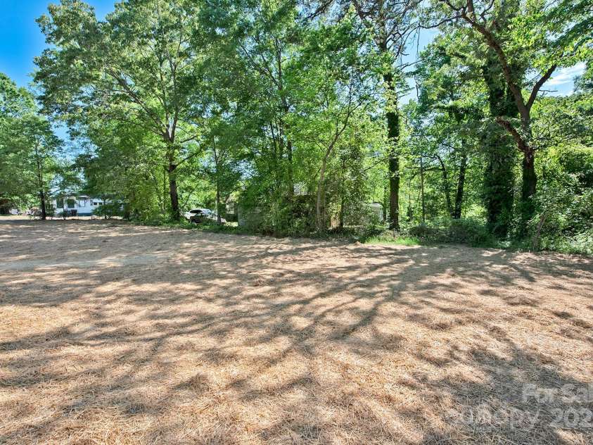 2502-2504 Glendale Avenue, Kannapolis, NC 28081.  MLS# CAR4252953, YatesRealty ID 14096. 