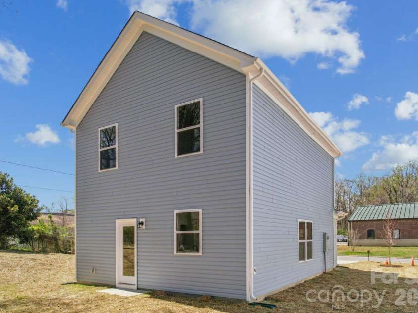 416 9th Street, Bessemer City, NC 28016.  MLS# CAR4359794, YatesRealty ID 14096. 