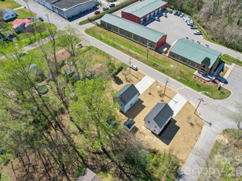 416 9th Street, Bessemer City, NC 28016.  MLS# CAR4359794, YatesRealty ID 14096. 