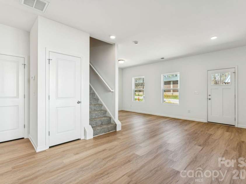 416 9th Street, Bessemer City, NC 28016.  MLS# CAR4359794, YatesRealty ID 14096. Dining Area