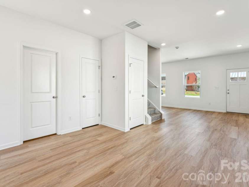 416 9th Street, Bessemer City, NC 28016.  MLS# CAR4359794, YatesRealty ID 14096. Dining Area