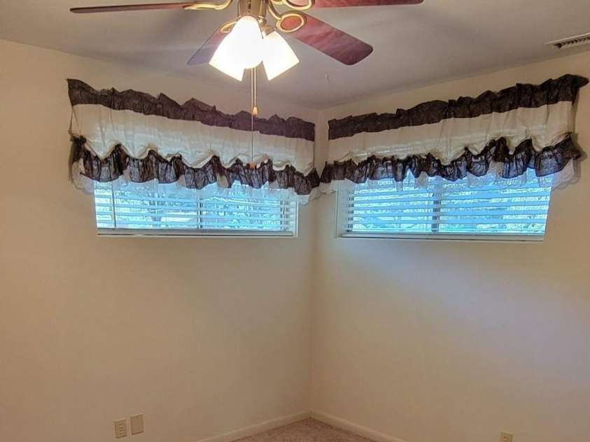 475 13th Avenue, Hickory, NC 28601.  MLS# CAR4366691, YatesRealty ID 14097. 