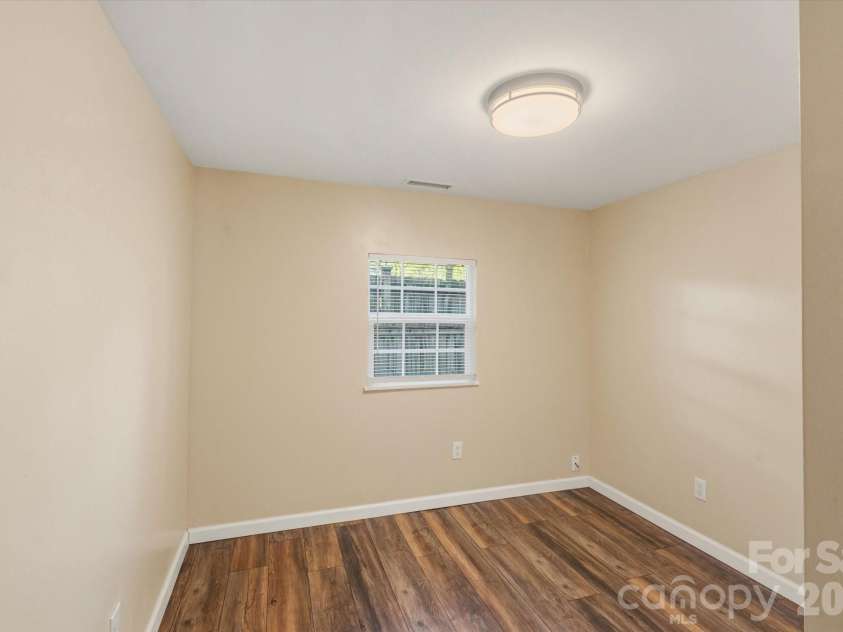 89 Carolina Avenue, Brevard, NC 28712.  MLS# CAR4366083, YatesRealty ID 14098. 