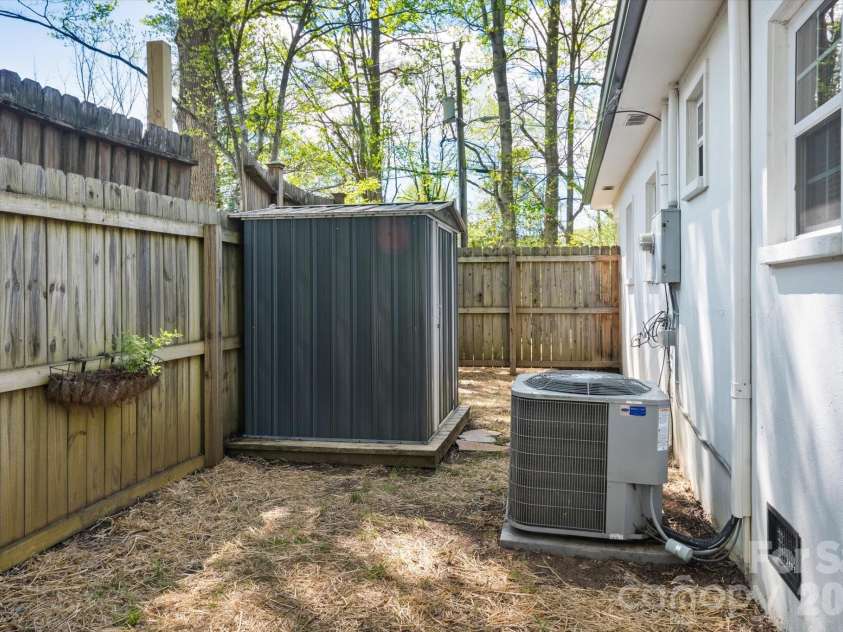 89 Carolina Avenue, Brevard, NC 28712.  MLS# CAR4366083, YatesRealty ID 14098. 