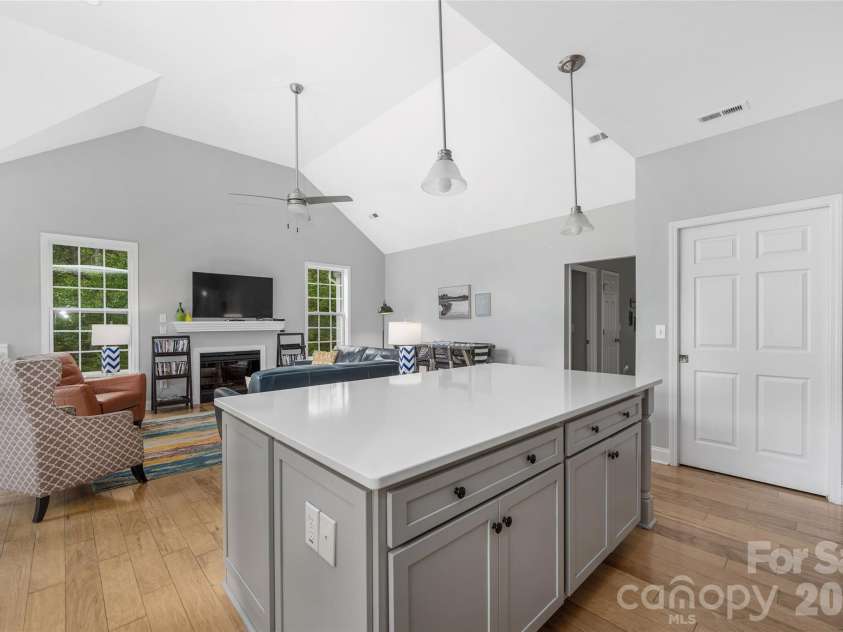 1325 Lytton Lane, Catawba, NC 28609.  MLS# CAR4370992, YatesRealty ID 14099. 