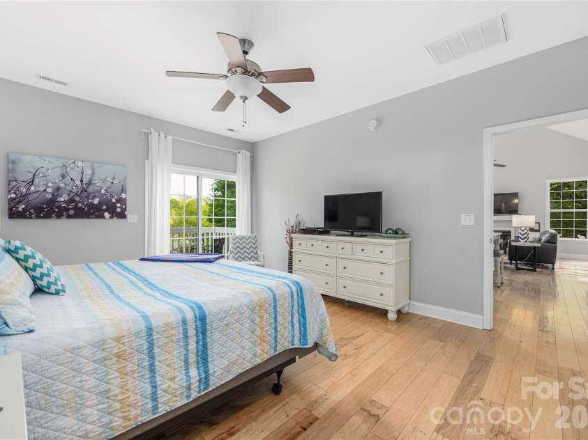 1325 Lytton Lane, Catawba, NC 28609.  MLS# CAR4370992, YatesRealty ID 14099. 
