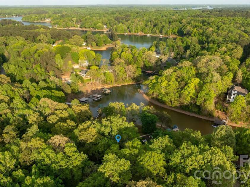 1325 Lytton Lane, Catawba, NC 28609.  MLS# CAR4370992, YatesRealty ID 14099. 