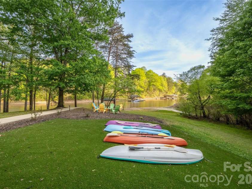 1325 Lytton Lane, Catawba, NC 28609.  MLS# CAR4370992, YatesRealty ID 14099. Kayaks