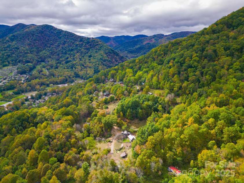 105 Home Place Road, Maggie Valley, NC 28751.  MLS# CAR4311277, YatesRealty ID 141. 