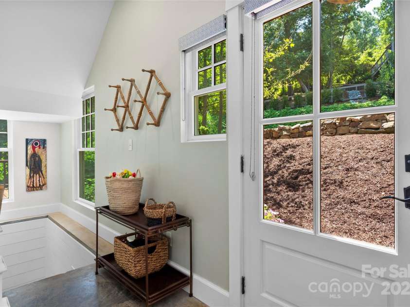 195 Jordan Street, Hendersonville, NC 28739.  MLS# CAR4276195, YatesRealty ID 141. 