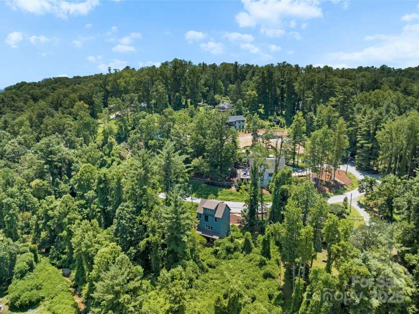 195 Jordan Street, Hendersonville, NC 28739.  MLS# CAR4276195, YatesRealty ID 141. 