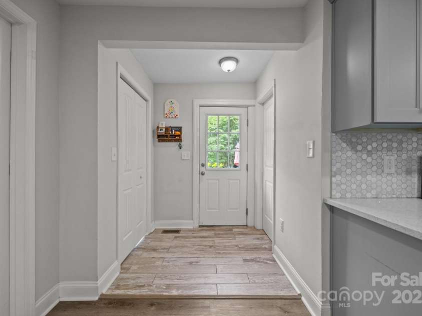 5371 Davidson Road, Davidson, NC 28036.  MLS# CAR4258666, YatesRealty ID 1410. 