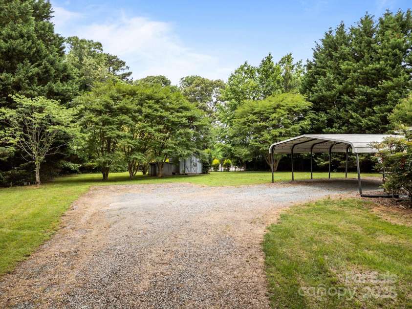 5371 Davidson Road, Davidson, NC 28036.  MLS# CAR4258666, YatesRealty ID 1410. 
