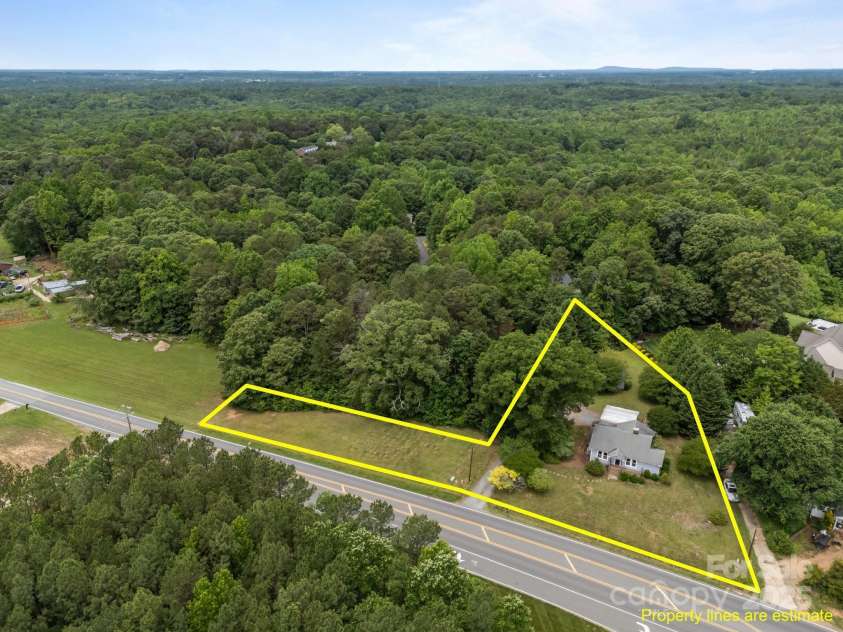 5371 Davidson Road, Davidson, NC 28036.  MLS# CAR4258666, YatesRealty ID 1410. 