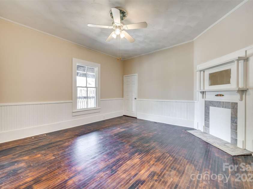 113 Hemphill Avenue, Chester, SC 29706.  MLS# CAR4239763, YatesRealty ID 14100. 