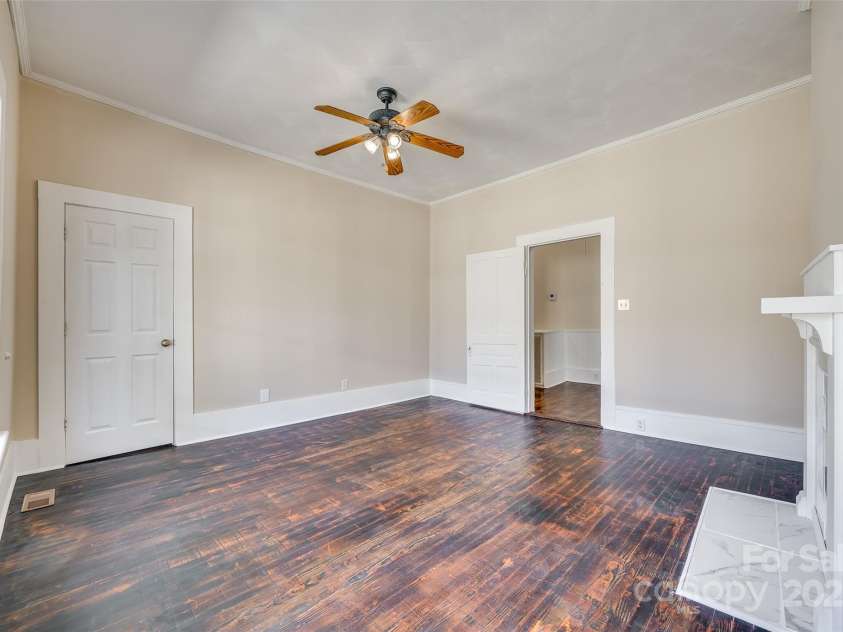 113 Hemphill Avenue, Chester, SC 29706.  MLS# CAR4239763, YatesRealty ID 14100. 