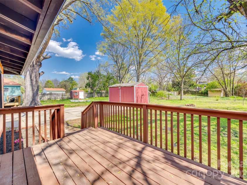 113 Hemphill Avenue, Chester, SC 29706.  MLS# CAR4239763, YatesRealty ID 14100. 