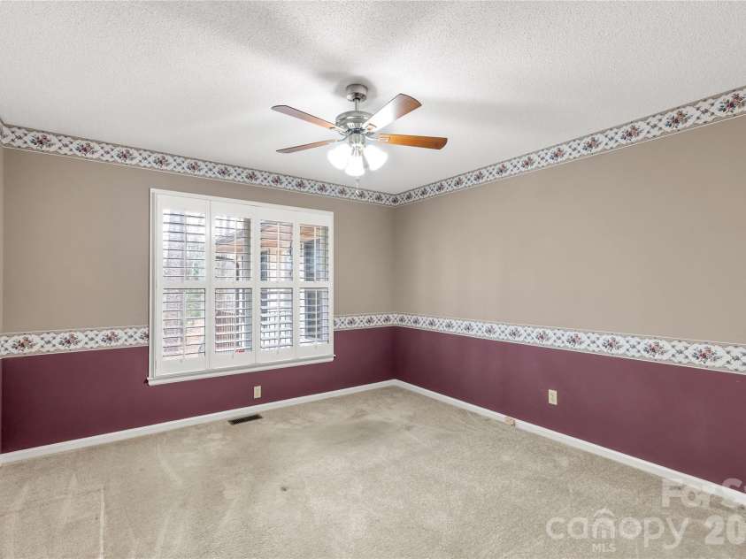 721 Clarendon Drive, Lancaster, SC 29720.  MLS# CAR4354329, YatesRealty ID 14100. 