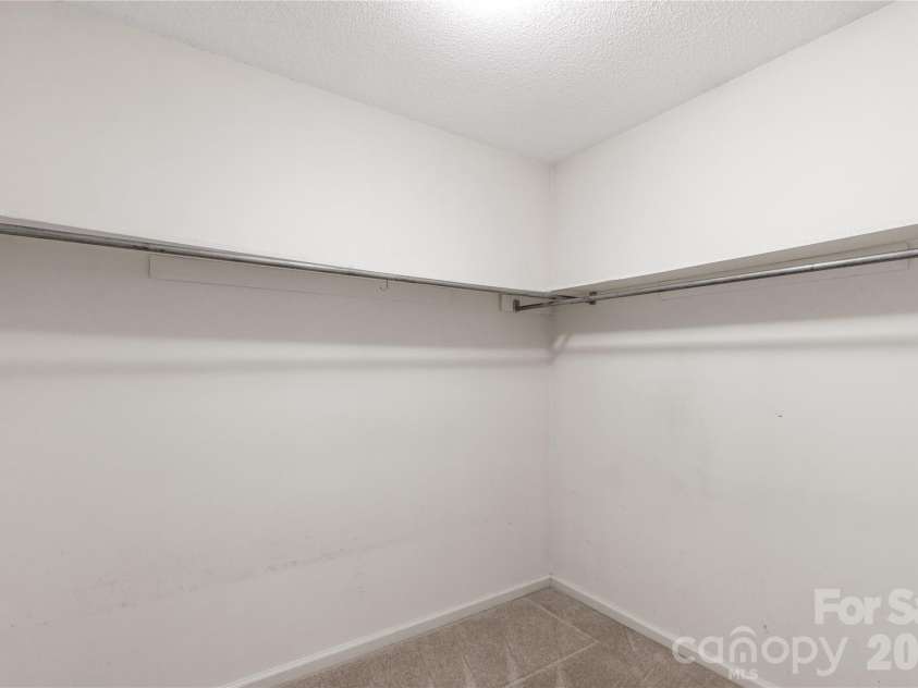 721 Clarendon Drive, Lancaster, SC 29720.  MLS# CAR4354329, YatesRealty ID 14100. 