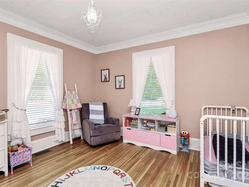 1105 Point Road, Belmont, NC 28012.  MLS# CAR4255588, YatesRealty ID 14101. 