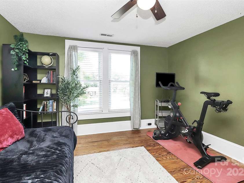 1105 Point Road, Belmont, NC 28012.  MLS# CAR4255588, YatesRealty ID 14101. 