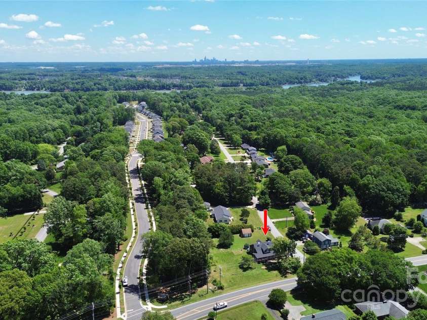 1105 Point Road, Belmont, NC 28012.  MLS# CAR4255588, YatesRealty ID 14101. 