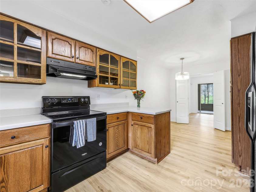 115 Bent Tree Drive, Hendersonville, NC 28739.  MLS# CAR4360026, YatesRealty ID 14102. 