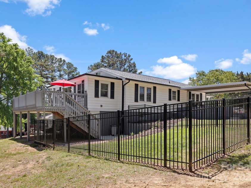 8044 Eagle Street, Mount Pleasant, NC 28124.  MLS# CAR4248318, YatesRealty ID 14103. 