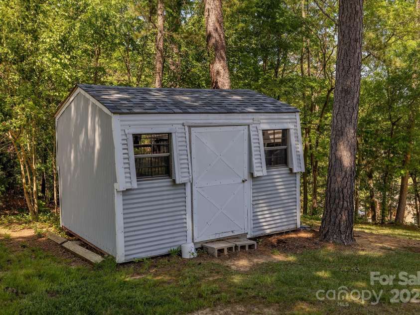 8044 Eagle Street, Mount Pleasant, NC 28124.  MLS# CAR4248318, YatesRealty ID 14103. 