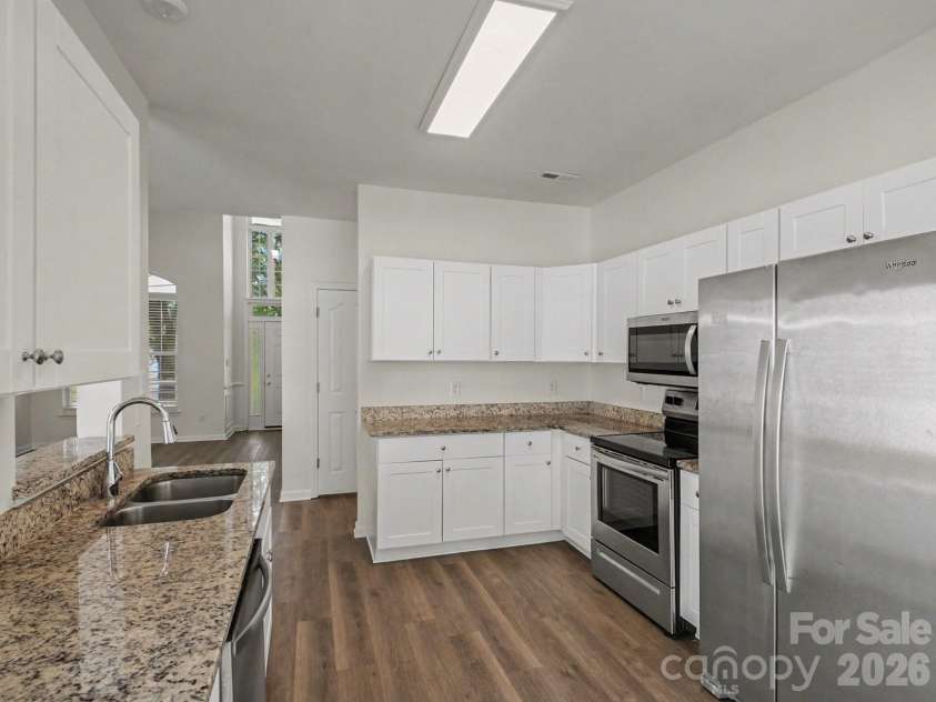 3749 Sipes Lane, Charlotte, NC 28269.  MLS# CAR4366082, YatesRealty ID 14104. 