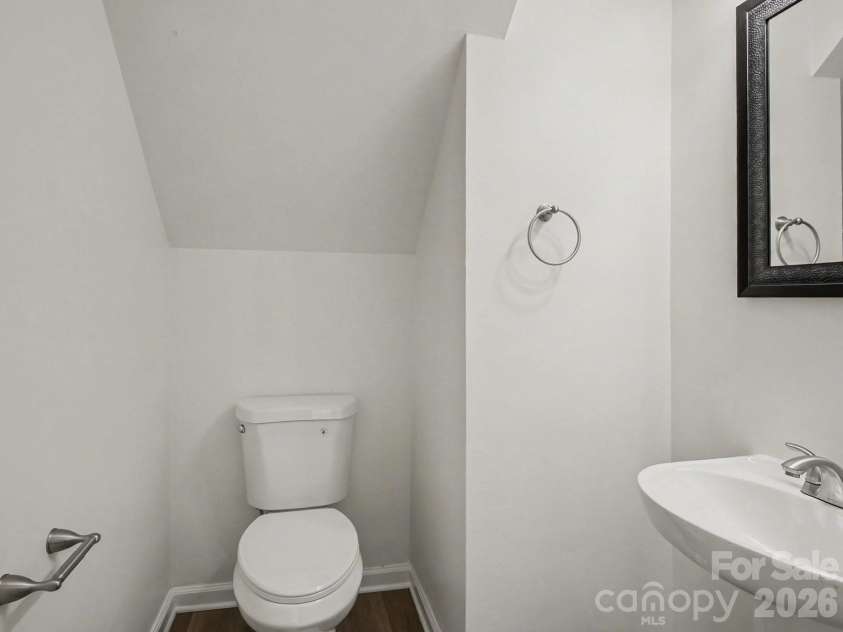 3749 Sipes Lane, Charlotte, NC 28269.  MLS# CAR4366082, YatesRealty ID 14104. 