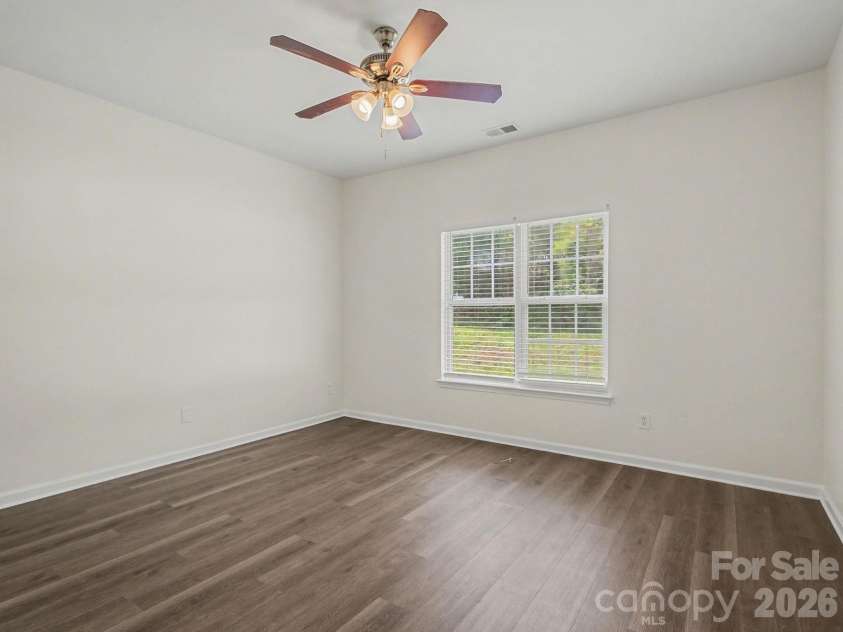 3749 Sipes Lane, Charlotte, NC 28269.  MLS# CAR4366082, YatesRealty ID 14104. 