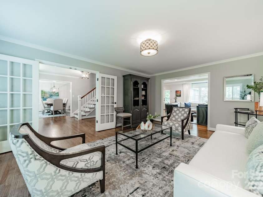 5135 Winding Brook Road, Charlotte, NC 28226.  MLS# CAR4253987, YatesRealty ID 14104. 