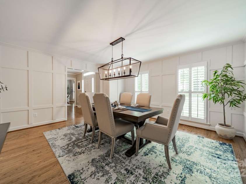 5135 Winding Brook Road, Charlotte, NC 28226.  MLS# CAR4253987, YatesRealty ID 14104. 