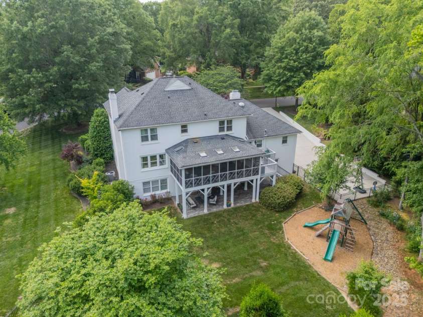 5135 Winding Brook Road, Charlotte, NC 28226.  MLS# CAR4253987, YatesRealty ID 14104. 