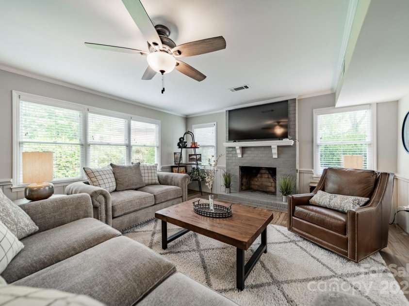 5135 Winding Brook Road, Charlotte, NC 28226.  MLS# CAR4253987, YatesRealty ID 14104. Basement