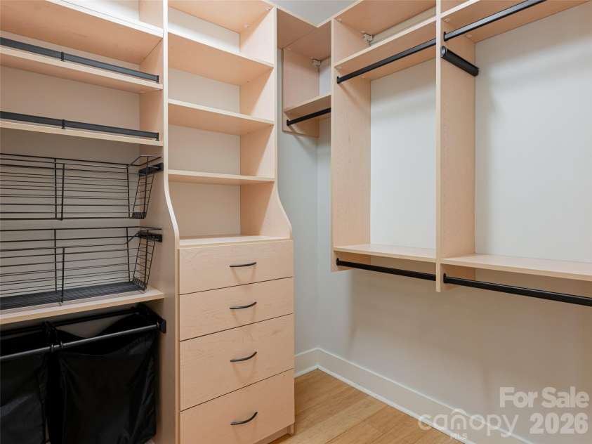 190 Broadway Street, Asheville, NC 28801.  MLS# CAR4362690, YatesRealty ID 14105. 