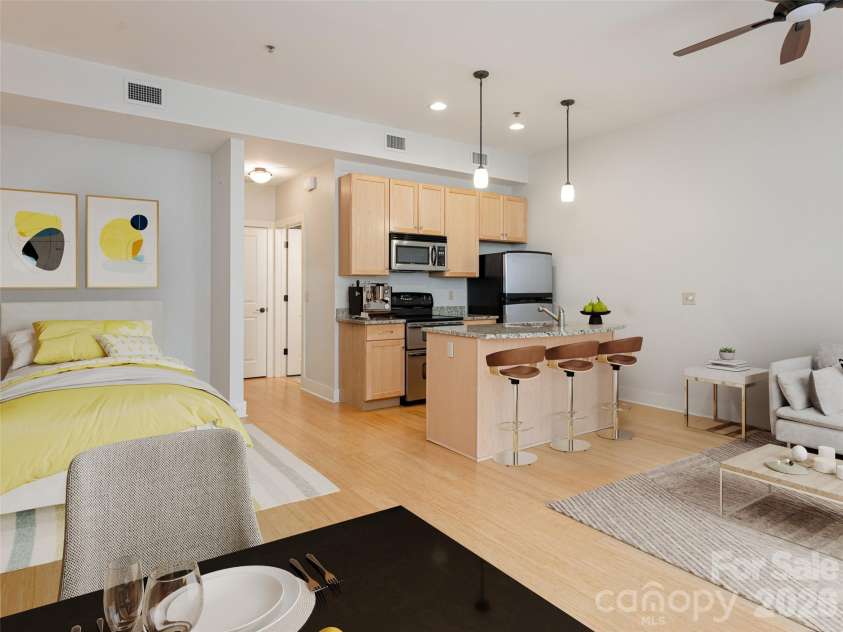 190 Broadway Street, Asheville, NC 28801.  MLS# CAR4362690, YatesRealty ID 14105. Virtual Staging