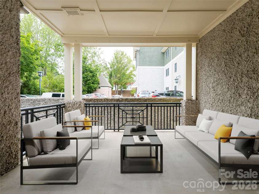 190 Broadway Street, Asheville, NC 28801.  MLS# CAR4362690, YatesRealty ID 14105. Virtual Staging
