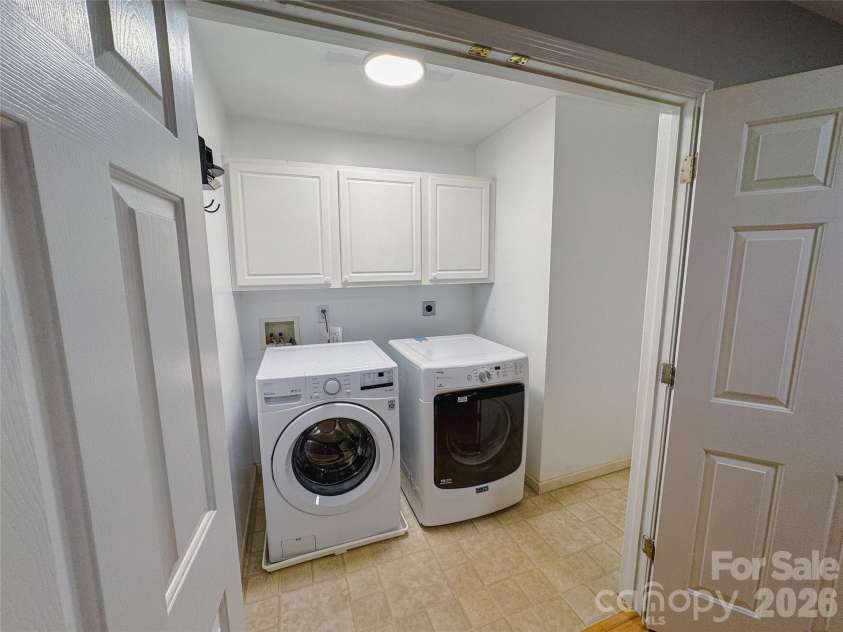 3506 Hayden Drive, Charlotte, NC 28269.  MLS# CAR4361399, YatesRealty ID 14106. 