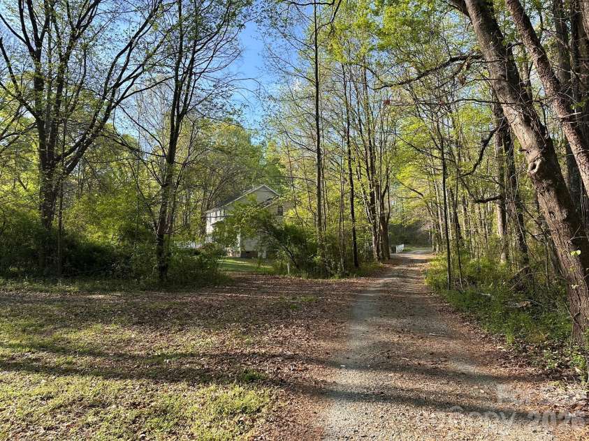3506 Hayden Drive, Charlotte, NC 28269.  MLS# CAR4361399, YatesRealty ID 14106. 