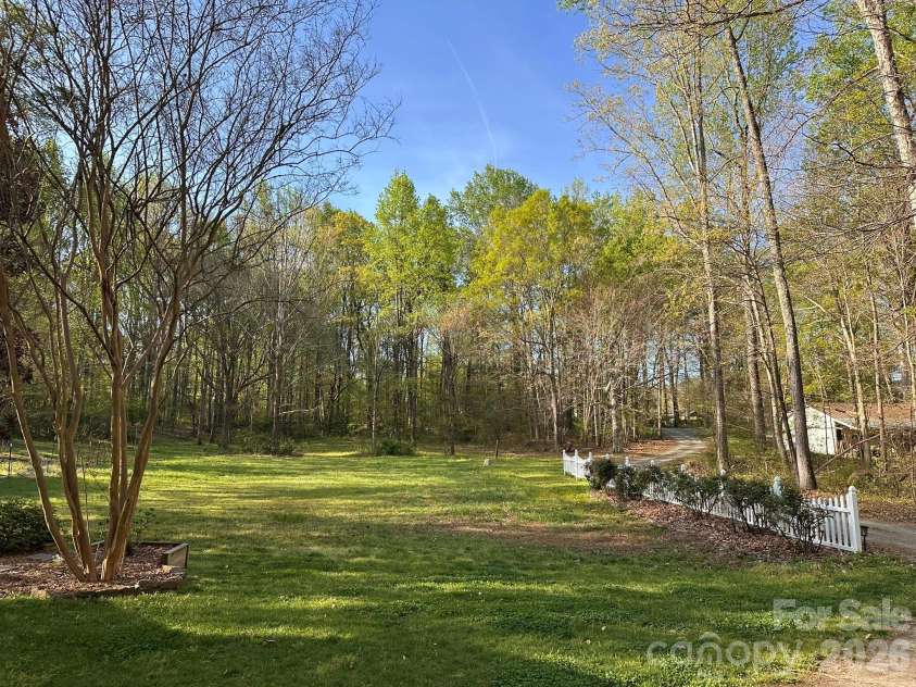 3506 Hayden Drive, Charlotte, NC 28269.  MLS# CAR4361399, YatesRealty ID 14106. 